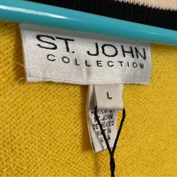 St.John Collection Sweater - Picture 2 of 5